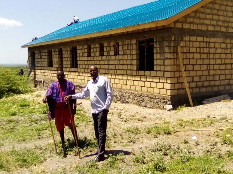 Een nieuwe kliniek in Maasai land