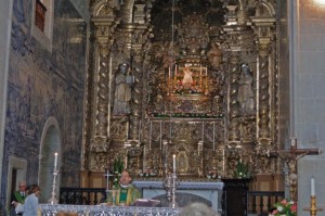 Mass at Sao Salvador