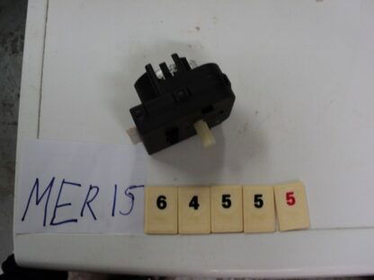 64555