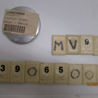 39065000