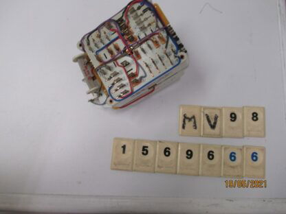 1569666