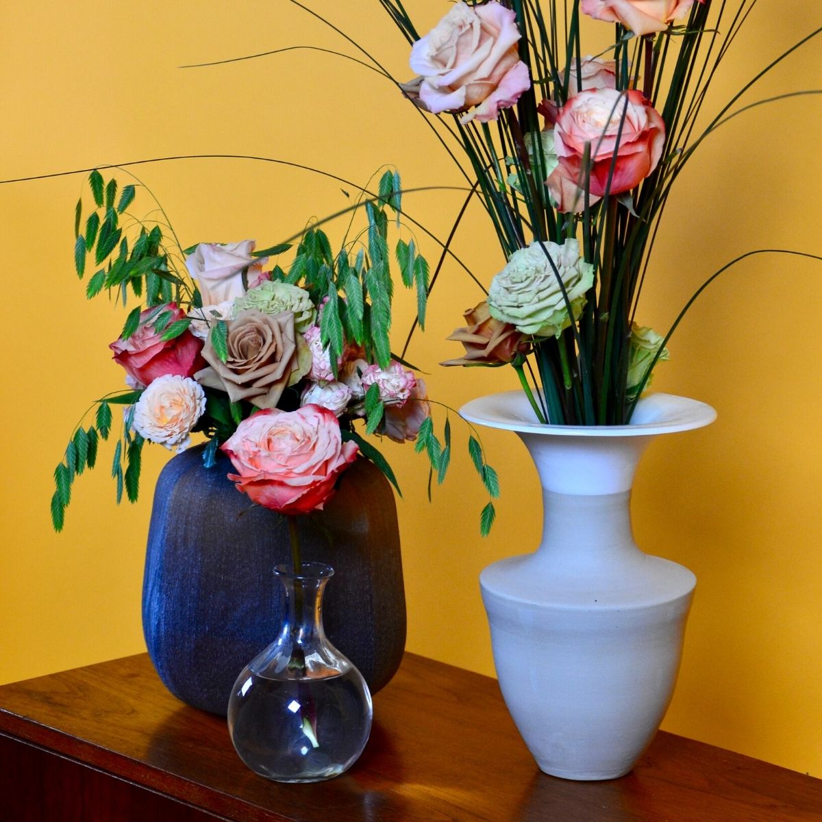 Frische Rosen aus Ecuador - Farm Direct - Haben die langste Vasenlebensdauer.