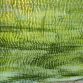 groen glas met golfjes