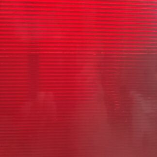 Transparant rood glas met ribbels