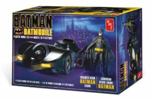 AMT 1:25 Batman 1989 Batmobile w/Resin Batman figurine