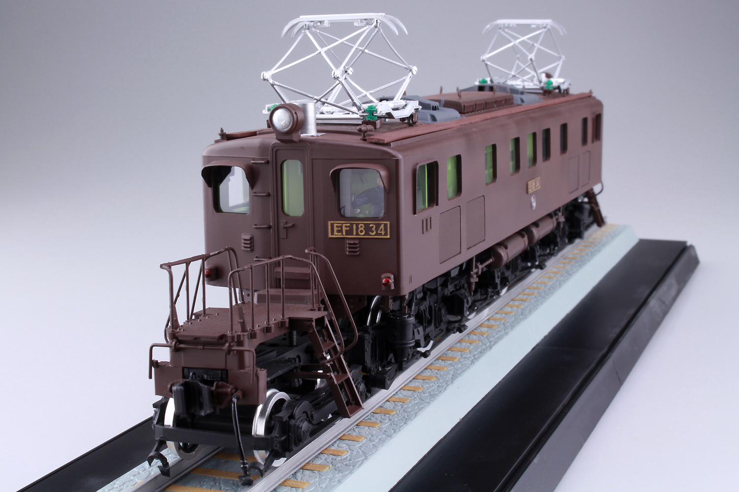 electric locomotives ef18 5