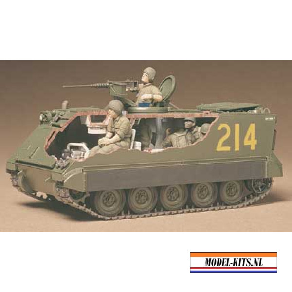 M113 U.S. ARMOURED PERSONNEL CARRIER
