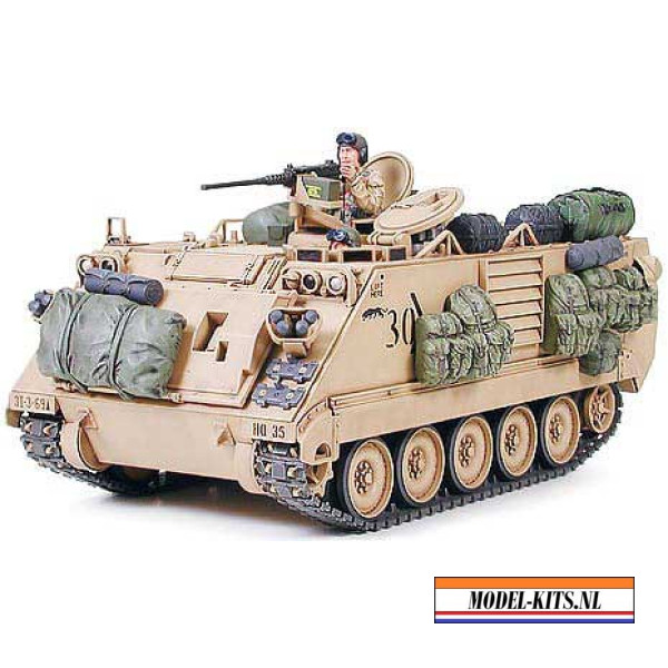 U.S. M113A2 ARMORED PERSONNEL CARRIER DESERT VERSION