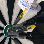 De bull vol met goede dartpijlen