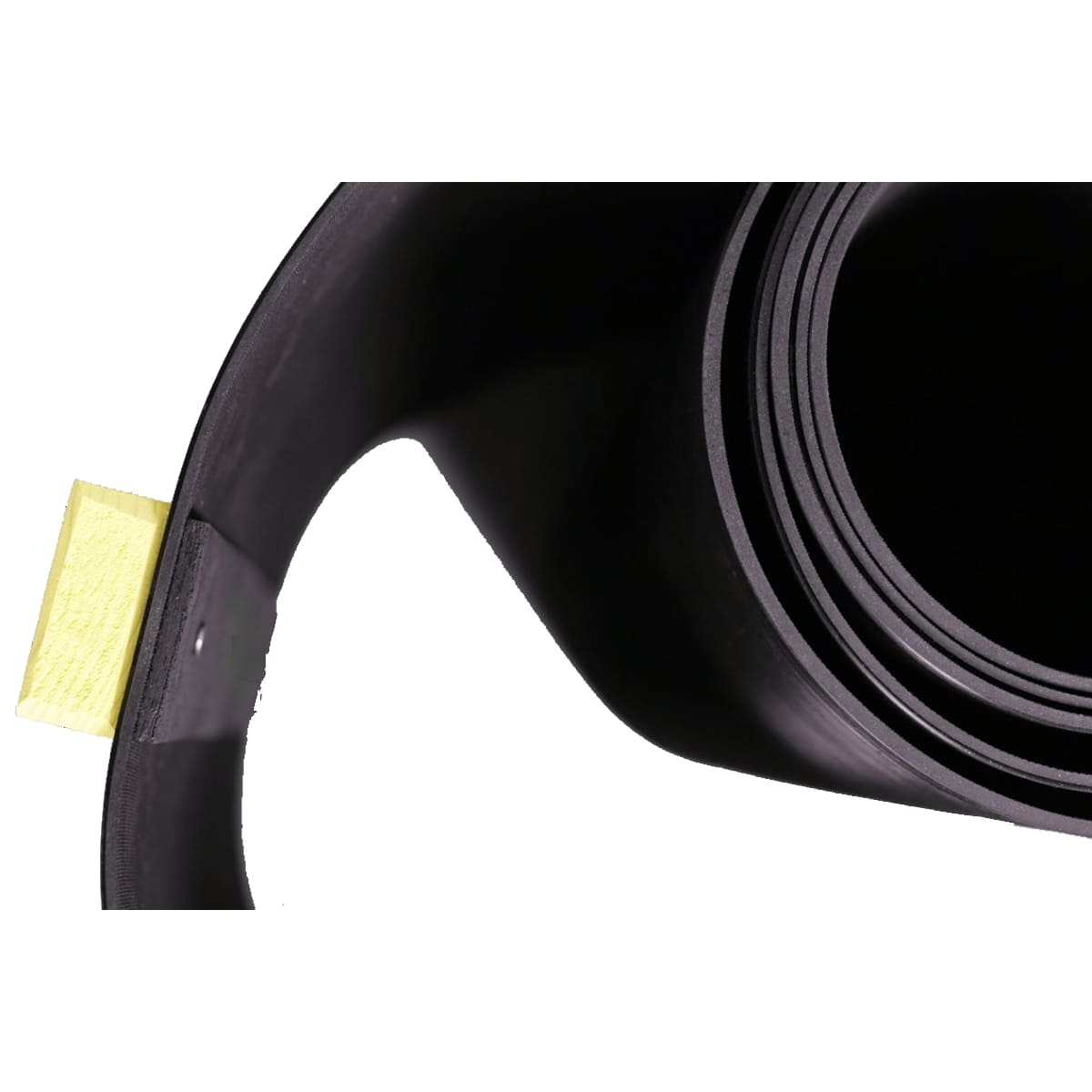 De oché zit vast aan de rubber dartmat