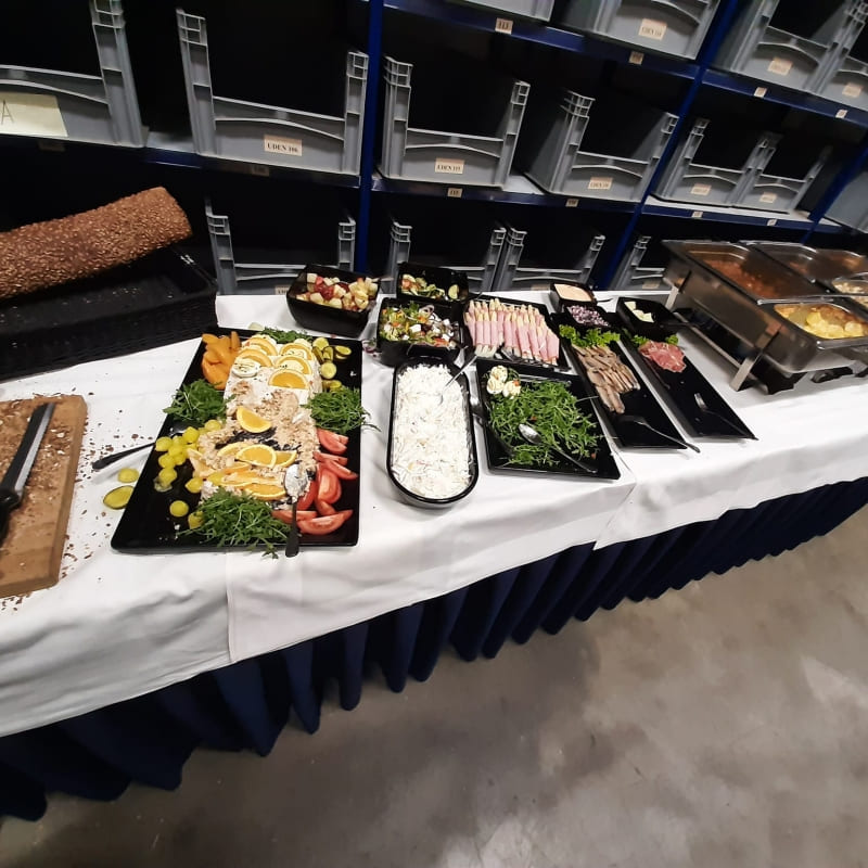 Buffet catering op bedrijven darttoernooi Shopdarts