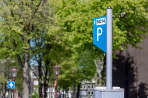We hebben verschillende verbeteringen doorgevoerd waardoor we inmiddels weer goed bereikbaar zijn, aldus een woordvoerder van de verkeerswethouder.