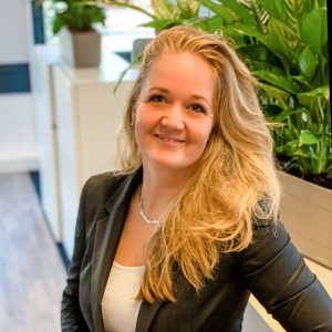 Vermue was onder meer werkzaam als business manager sales en marketing bij Quality Contacts, dat afgelopen jaar besloot tot een strategiewijziging.