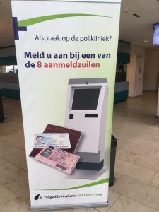 Selfservice biedt vrijheid aan klanten en verlichting voor medewerkers. Ontdek in vier heldere stappen hoe je selfservice succesvol maakt.
