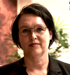 Roos Lindgreen is afkomstig van veilingbedrijf TBAuctions, waar ze werkzaam was als head of customer service & auction support.