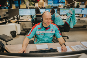 De inzet van beeldbellen bij de meldkamer van de ambulancedienst Zuid-Holland Zuid leidt tot positieve reacties bij de intakecentralisten.