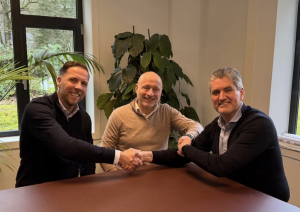 Investeerder Arjan Spruijt heeft zich met terugwerkende kracht als aandeelhouder teruggetrokken uit facilitair contactcenter ContactWorx.