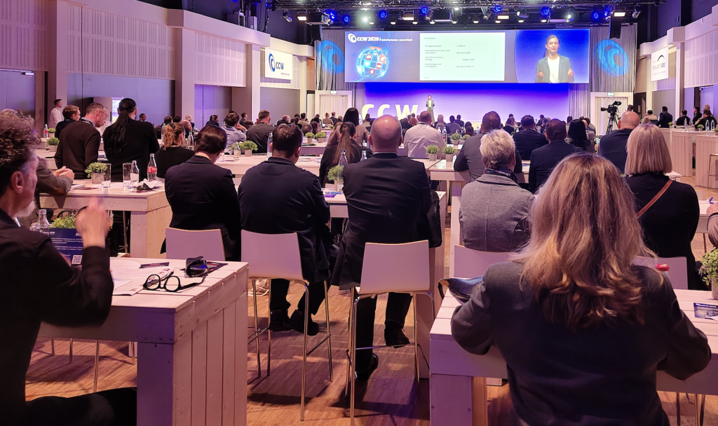 Geen welgevallige boodschap voor het congrespubliek dat gewend is aan technologie die vooral draait op AWS, Azure en Google.