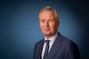 Het kabinet wil de digitale soevereiniteit rond overheidsdienstverlening vergroten. Een veilige soevereine overheidscloud vormt hierin een belangrijke stap.