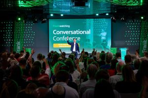 Conversational Conference 2026 ging vooral over de overstap van gescripte naar AI-chatbot. Dat vergt totale nieuwbouw. NS gaf een kijkje in de keuken.